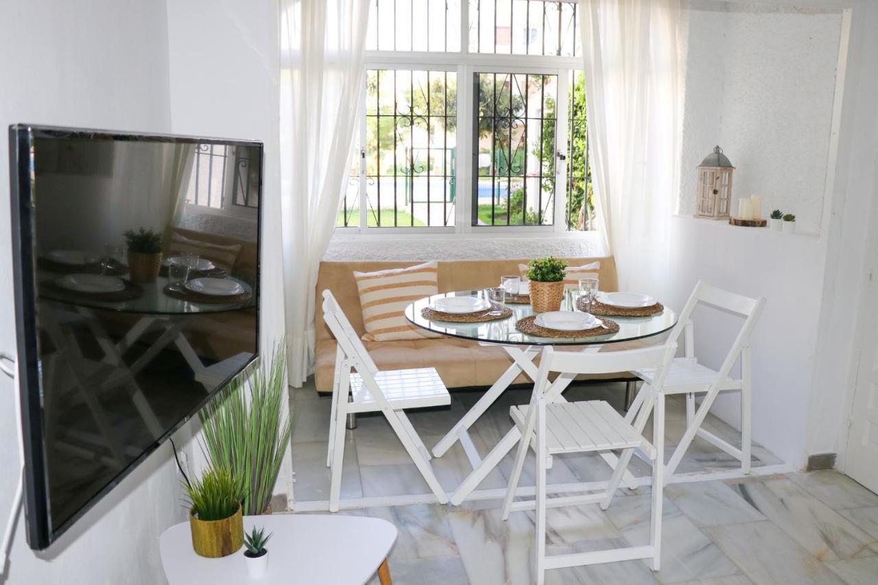 Apartamento 2 Dormitorios Al Lado De La Playa La Cala De Mijas Exterior photo